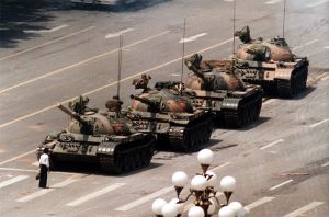 Le proteste in Piazza Tien an men in Cina 1989